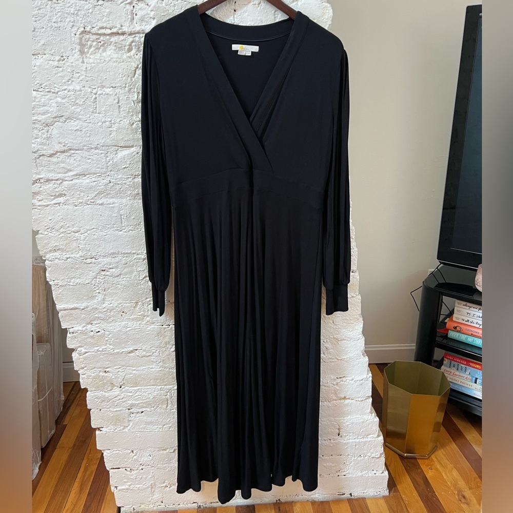 Boden Black V-Neck Long-sleeve Jersey Midi Dress